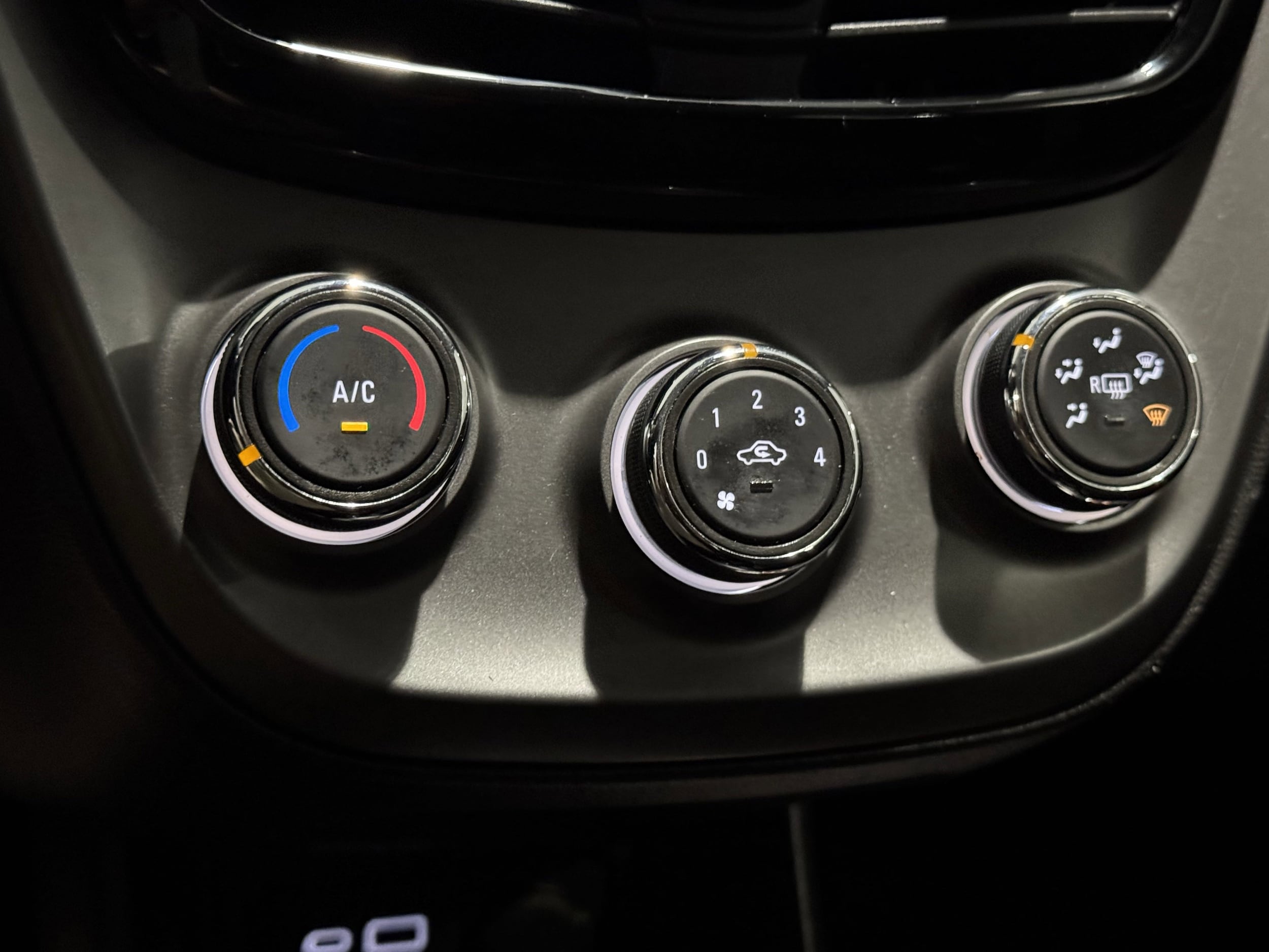 Image 10 of 2019 Chevrolet Spark 4dr HB CVT LT w/1LT Hatchback