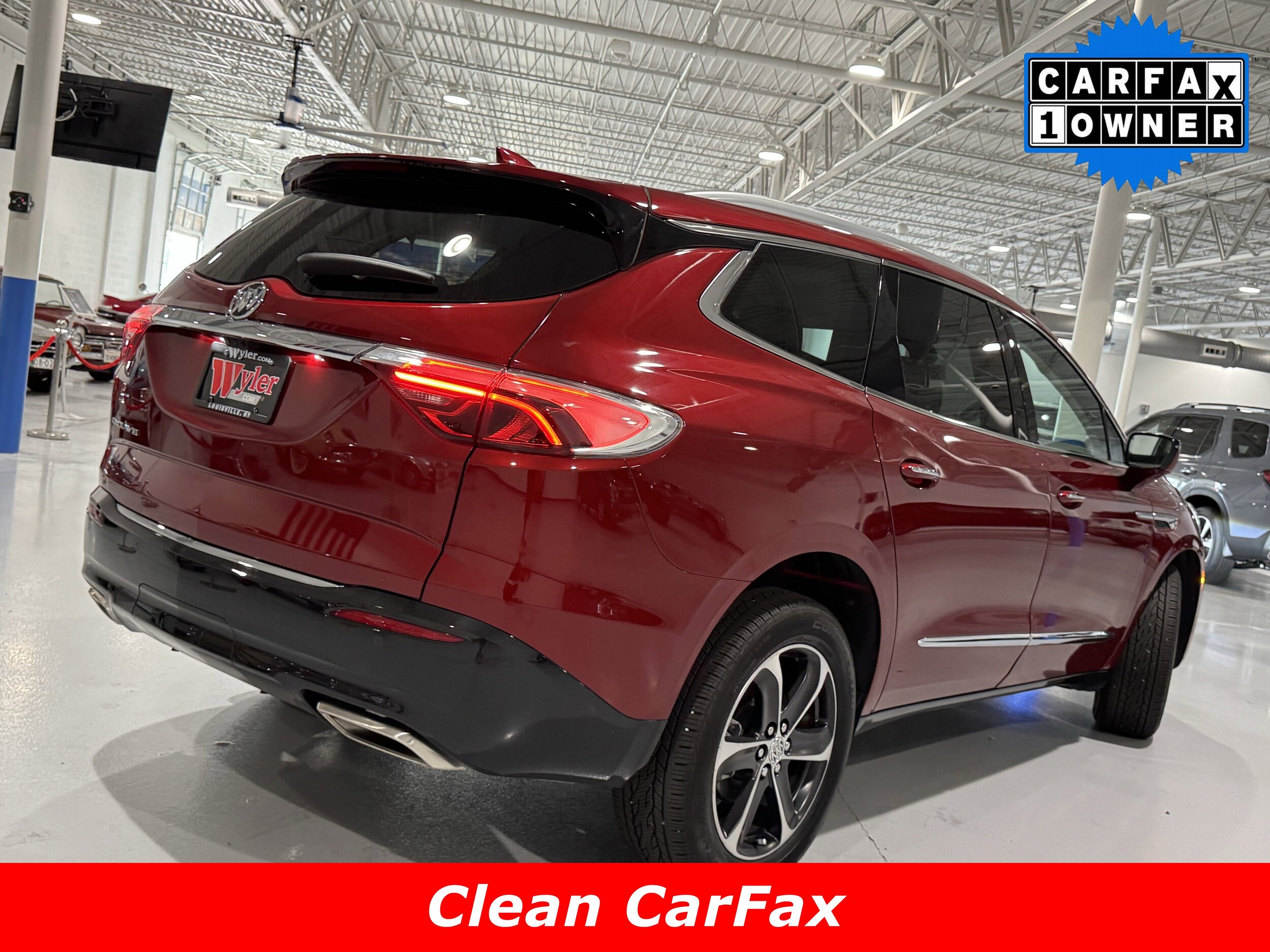 2024 Buick Enclave Essence photo 2