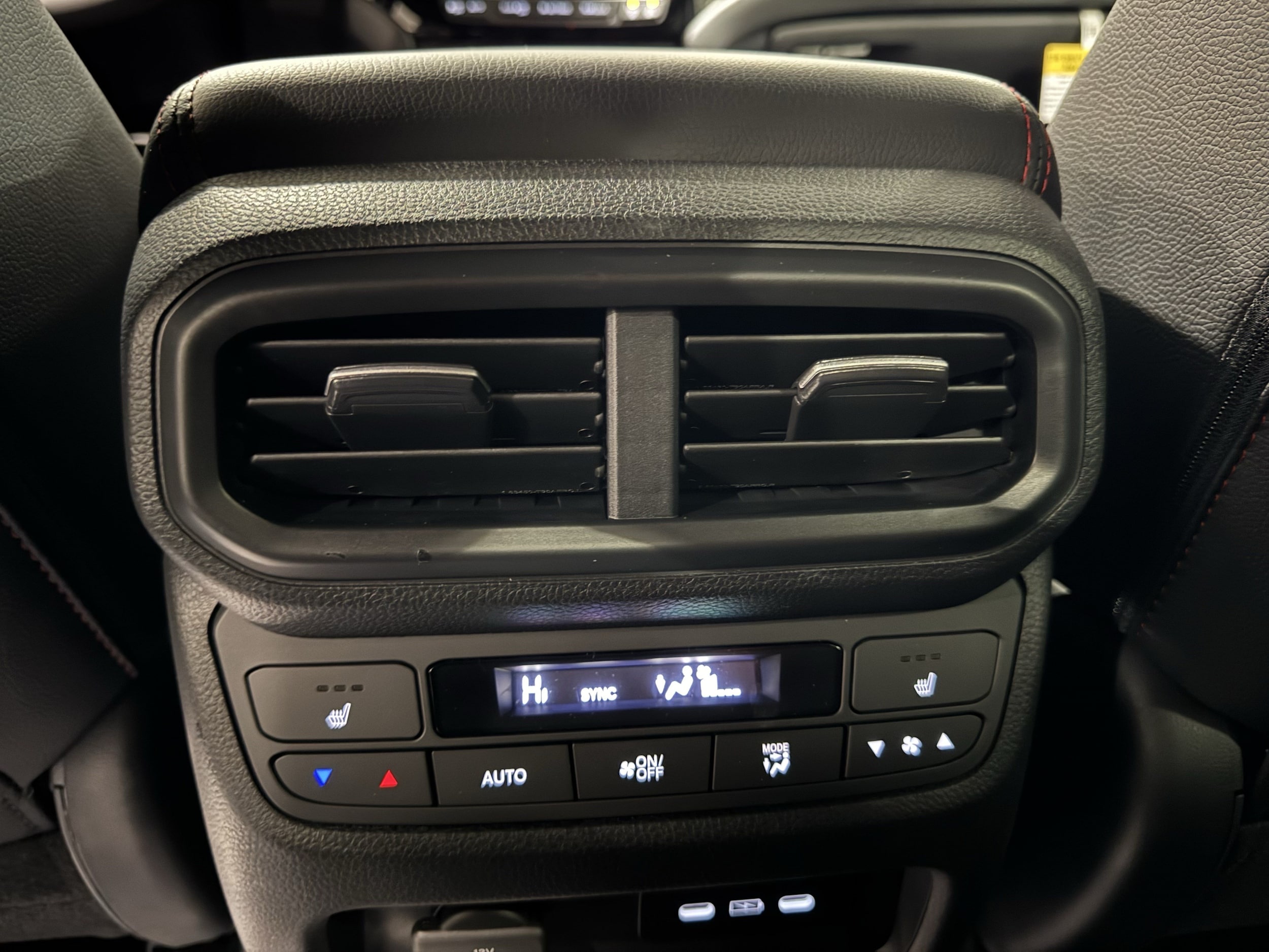 2026 Honda Ridgeline Black Edition - Photo 38