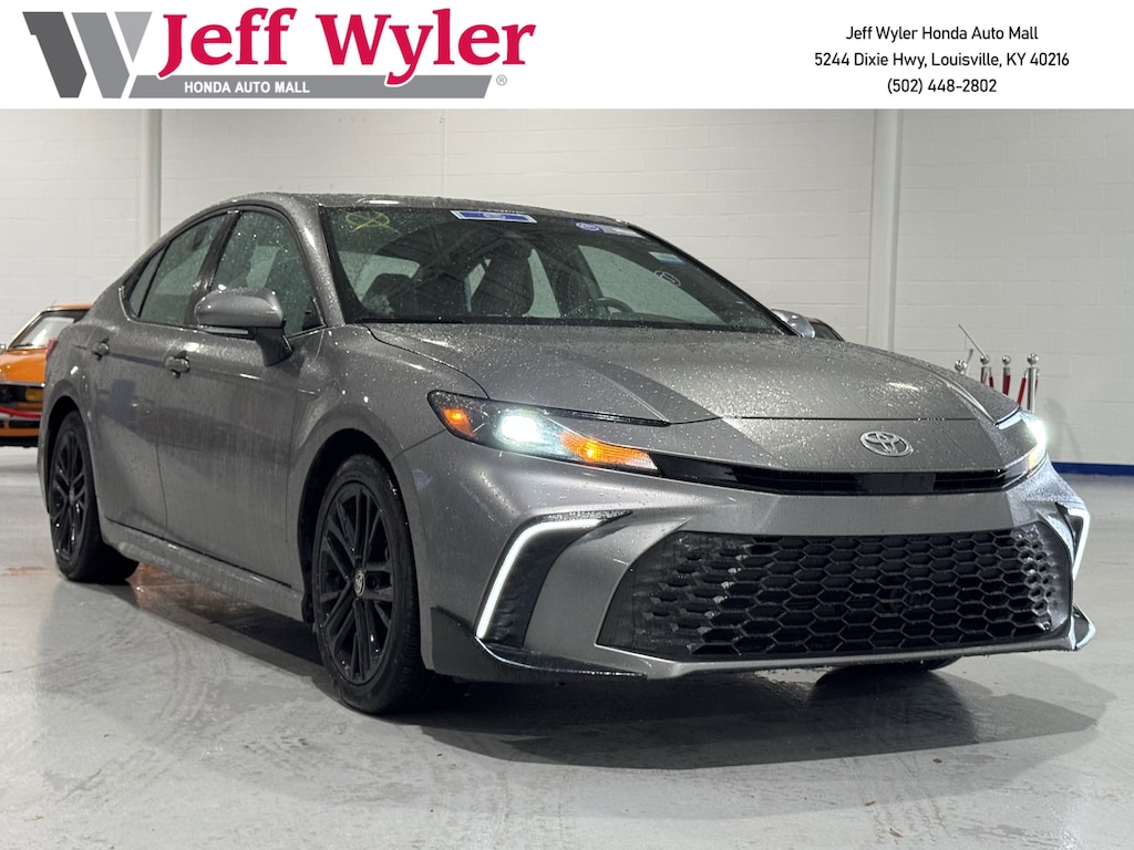 Used 2025 Toyota Camry SE Sedan