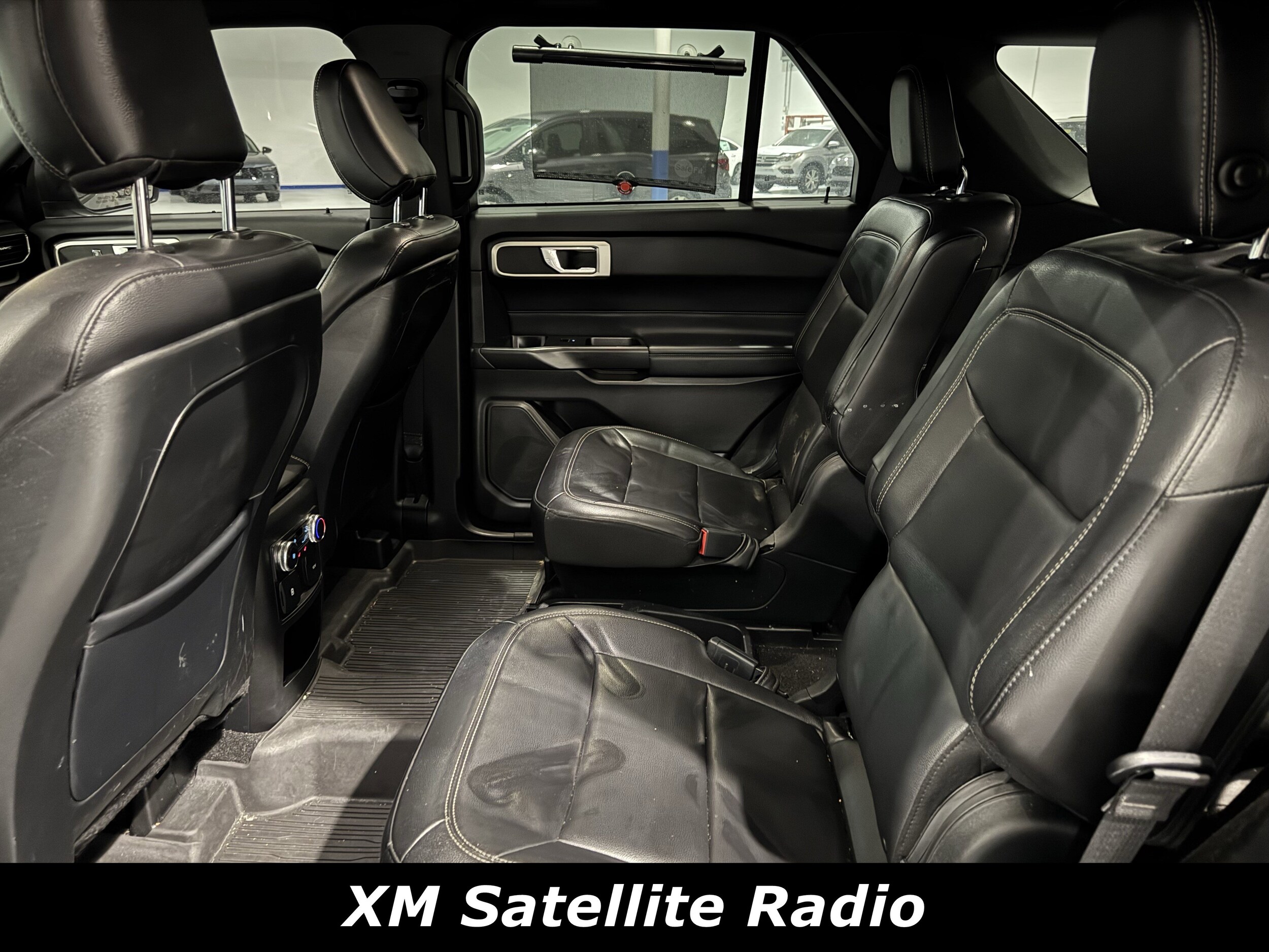 2020 Ford Explorer XLT photo 4