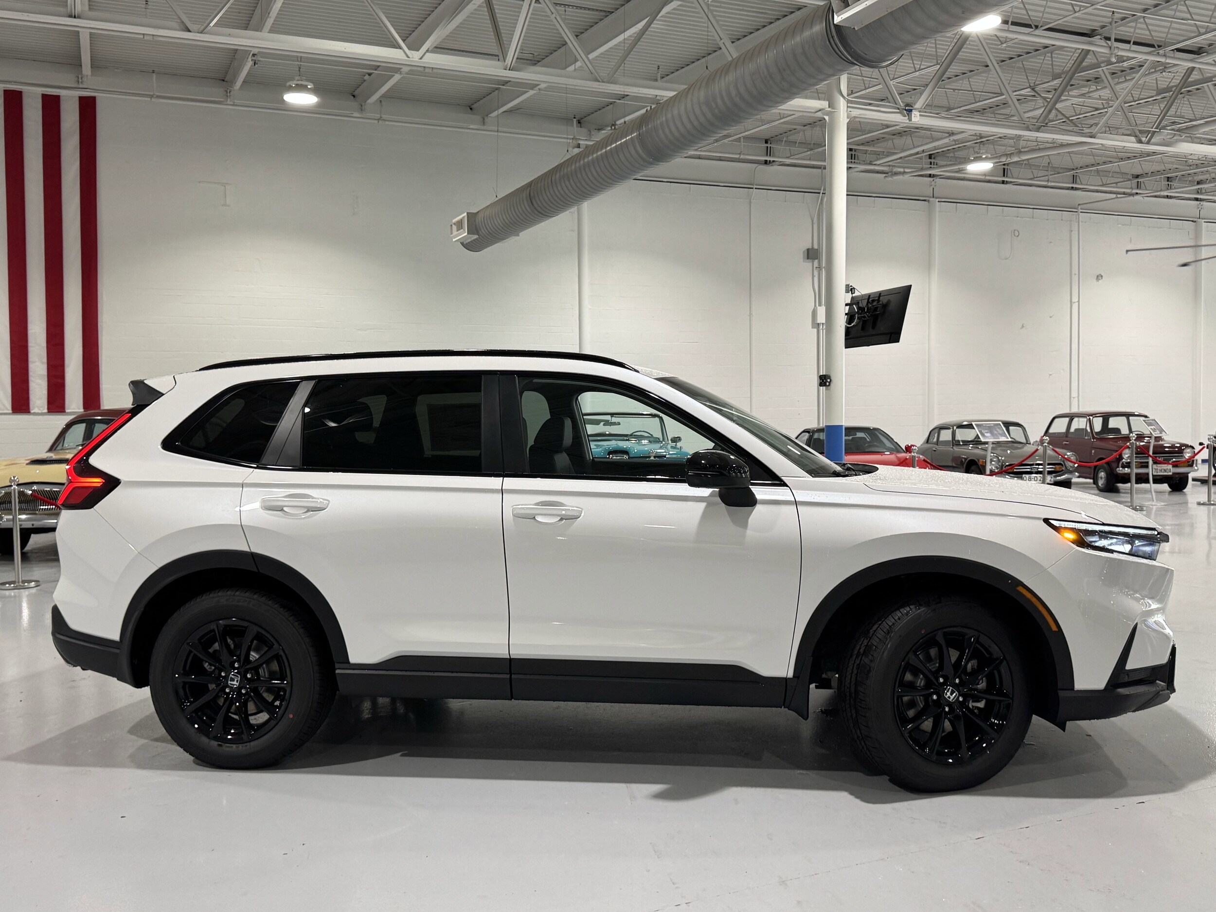 2026 Honda CR-V Hybrid Sport-L photo 2