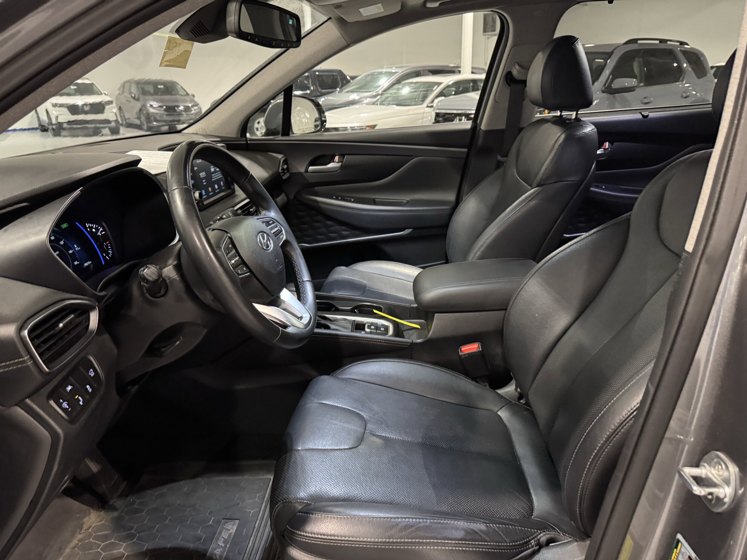 2020 Hyundai Santa Fe SEL photo 3