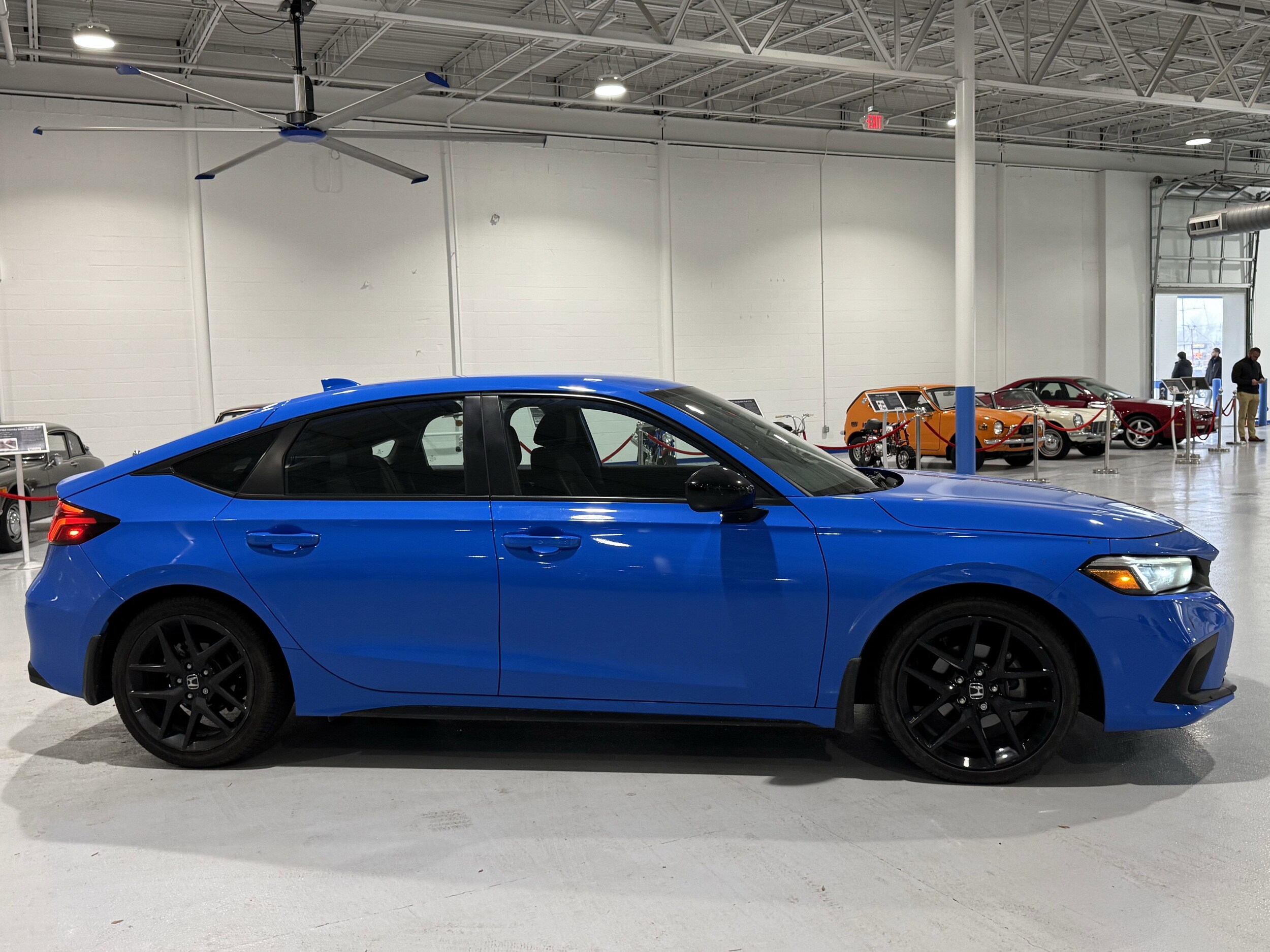 2024 Honda Civic Hatchback Sport photo 2