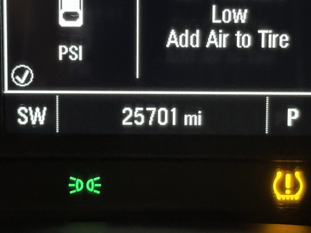 Used 2024 Chevrolet Trax FWD 4dr 1RS SUV