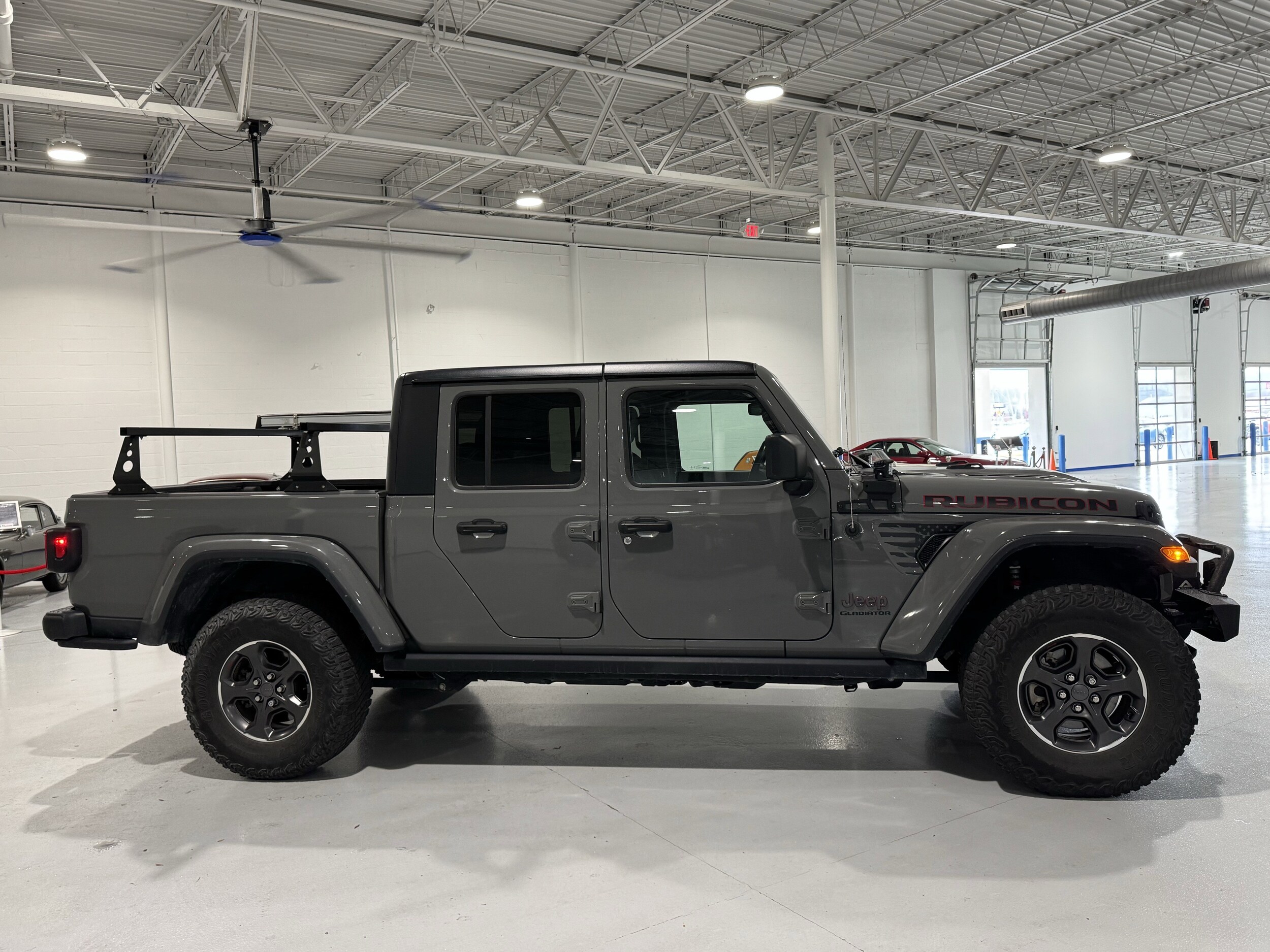 2021 Jeep Gladiator Rubicon photo 2