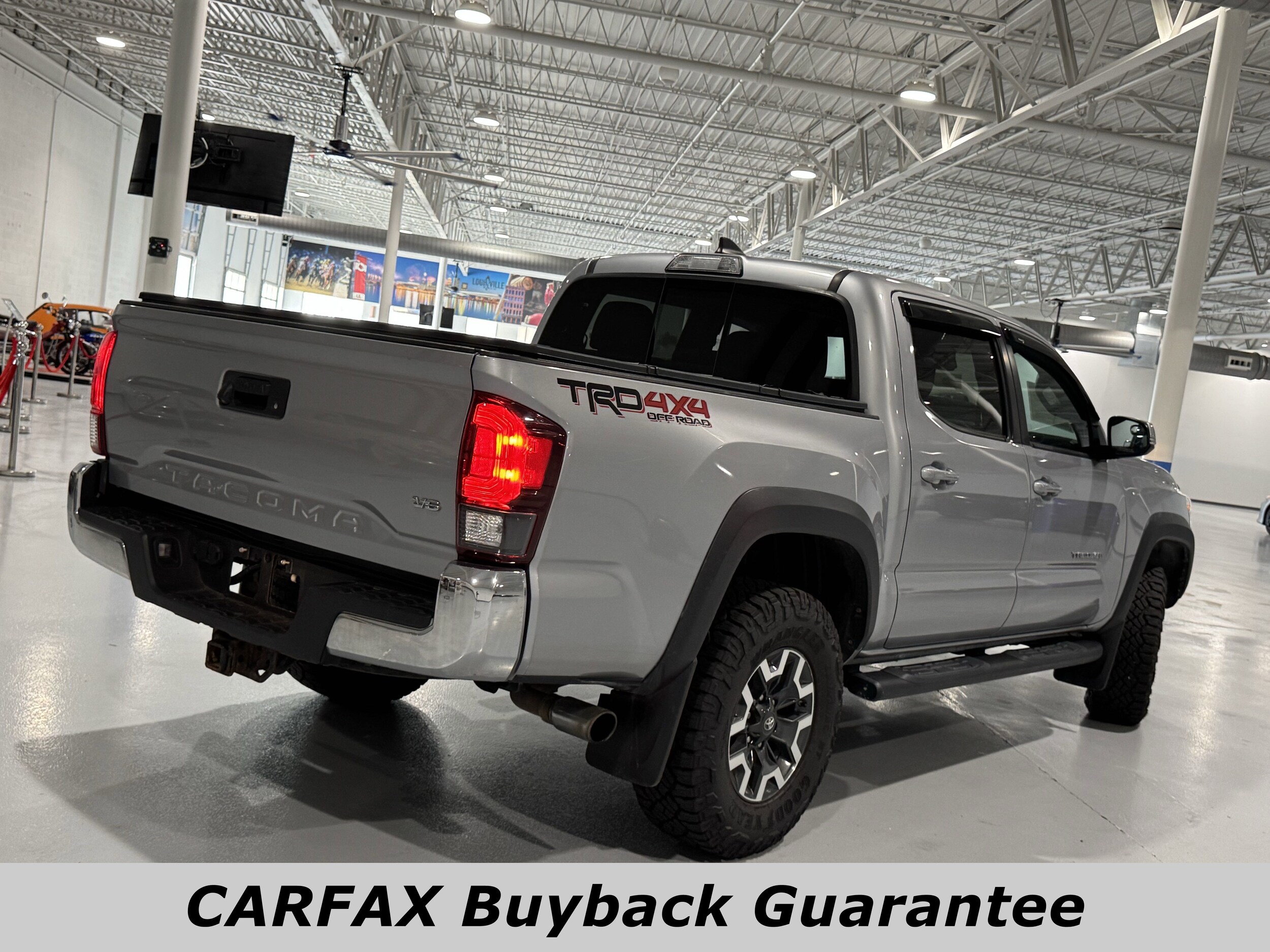 2019 Toyota Tacoma 4x4 Double Cab photo 3