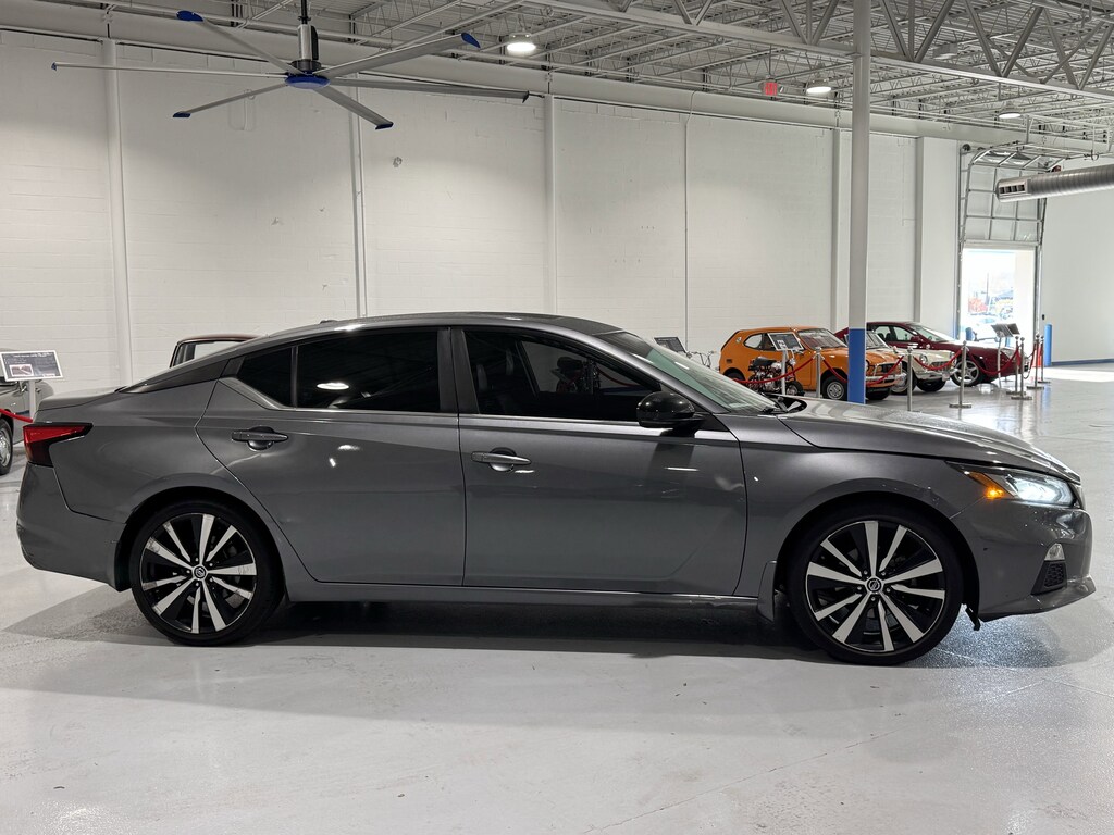 Used 2020 Nissan Altima 2.5 SR Sedan Sedan