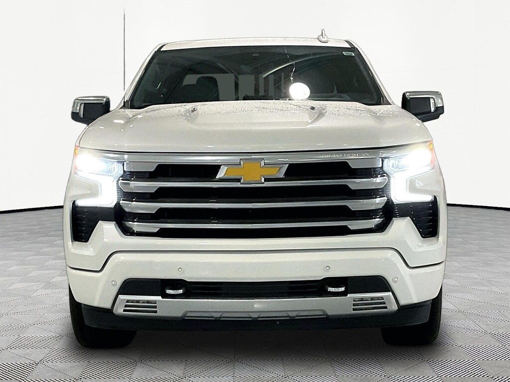 Used 2023 Chevrolet Silverado 1500 4WD Crew Cab 147 High Country Truck Crew Cab