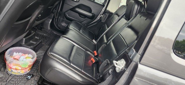 Used 2018 Jeep All-New Wrangler Unlimited Sahara with VIN 1C4HJXEG7JW135196 for sale in Louisville, KY