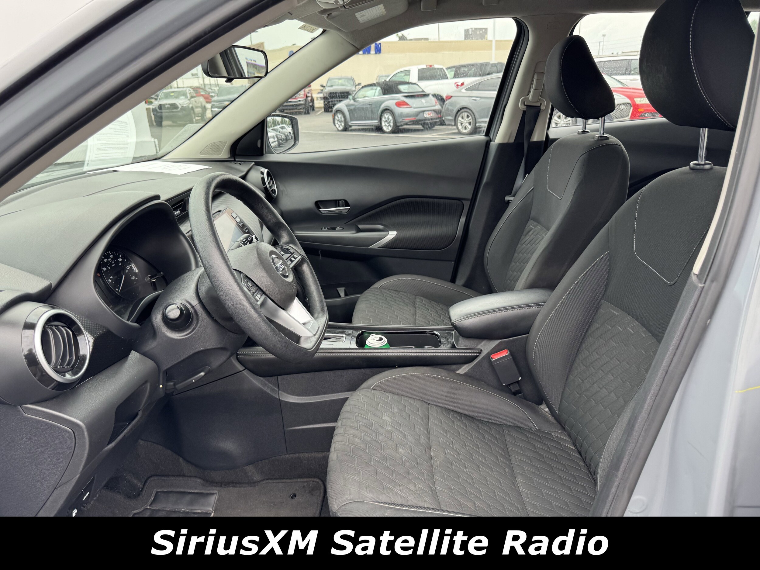 2022 Nissan Kicks SV photo 2