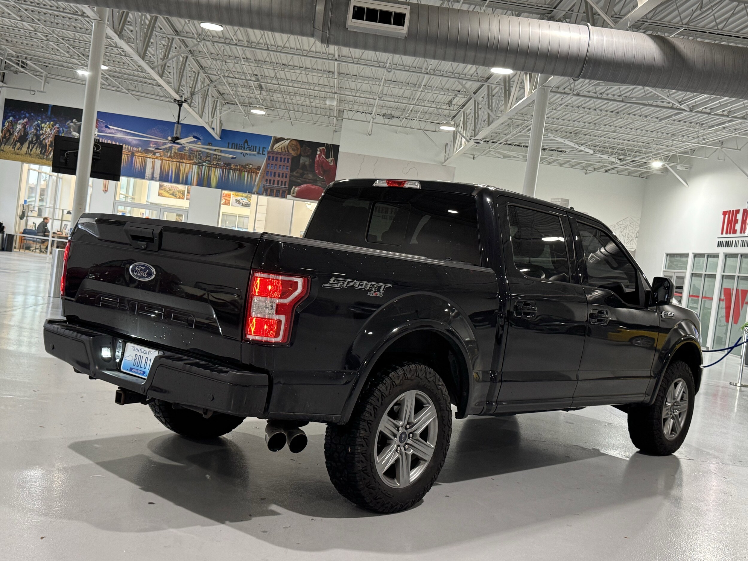 2019 Ford F-150 photo 2