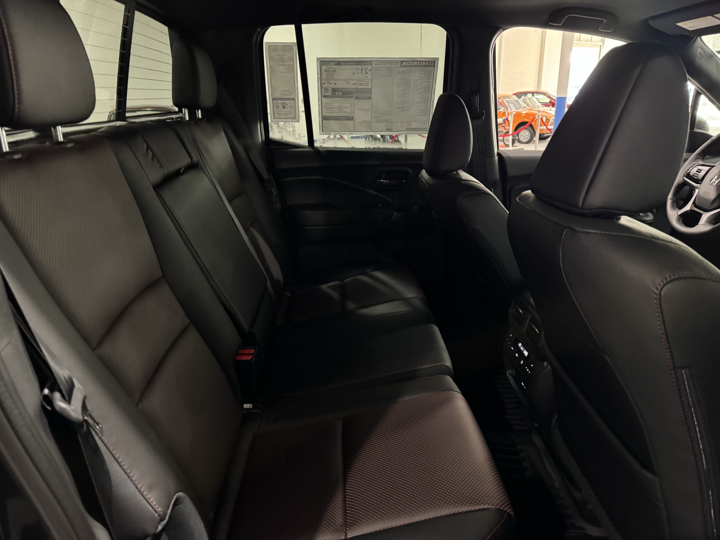 2026 Honda Ridgeline Black Edition - Photo 39
