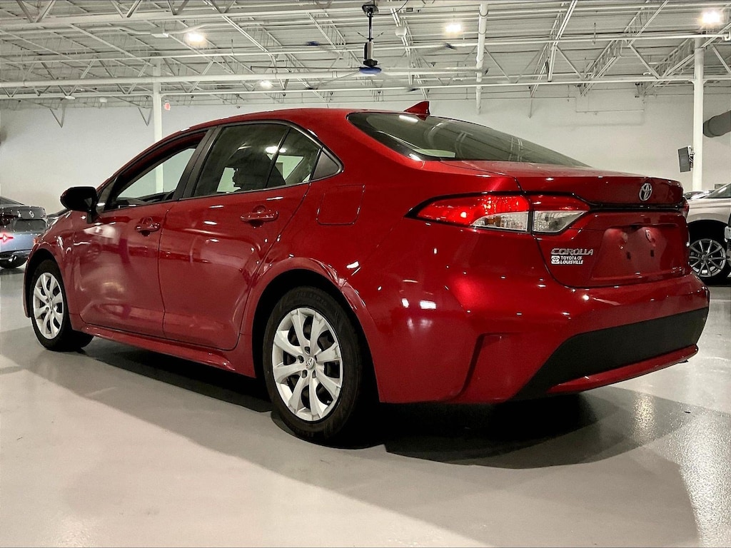 Used 2021 Toyota Corolla LE CVT Sedan