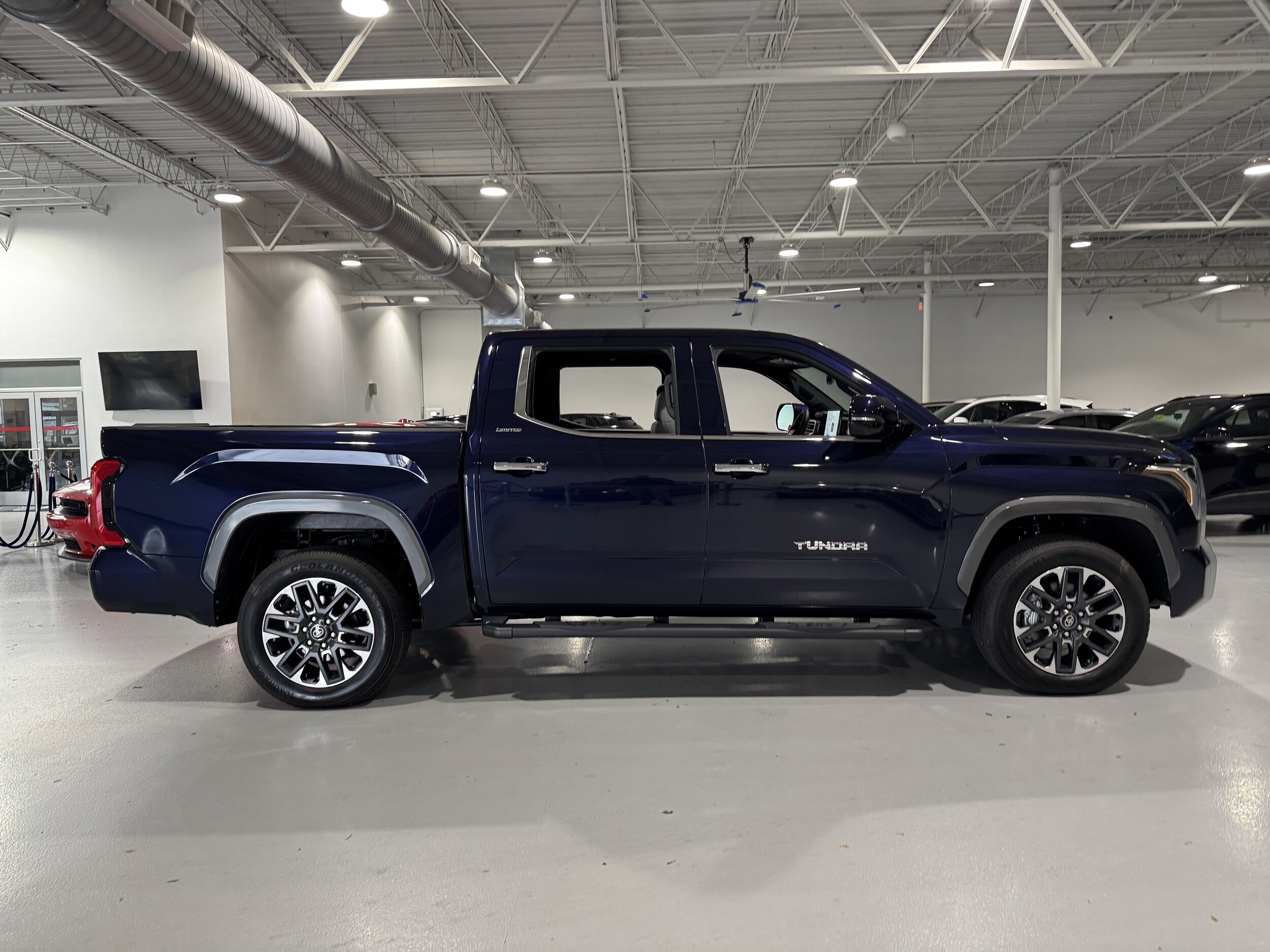 2025 Toyota Tundra Limited CrewMax photo 3