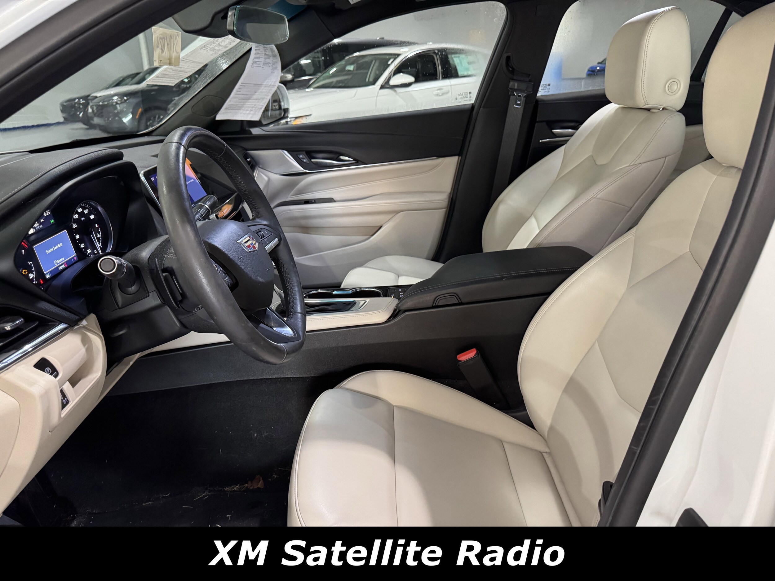 2023 Cadillac CT4 Luxury photo 2