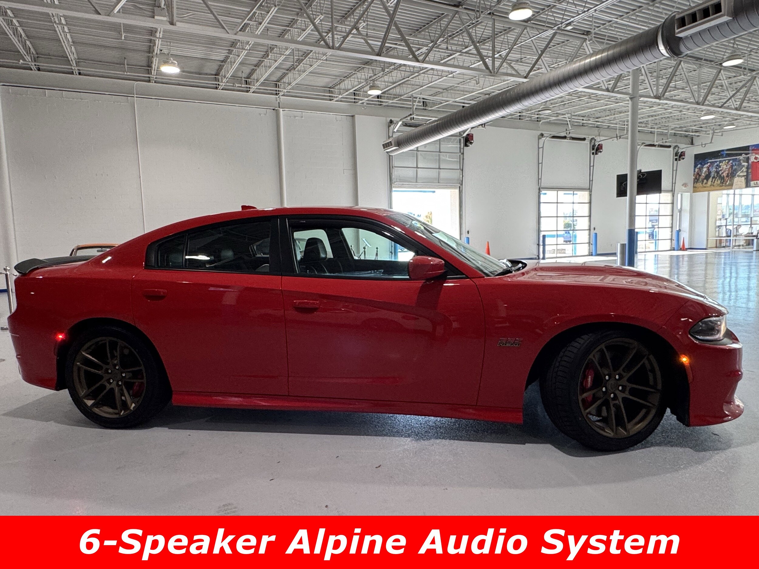 2019 Dodge Charger Scat Pack photo 2