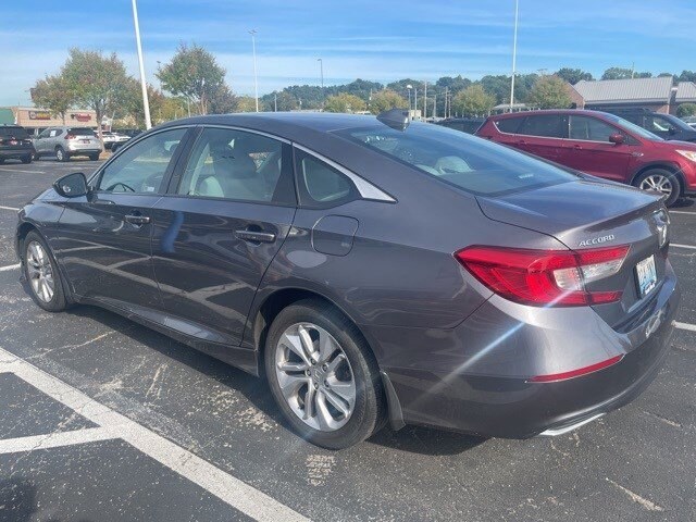 2018 Honda Accord LX 1.5T photo 4