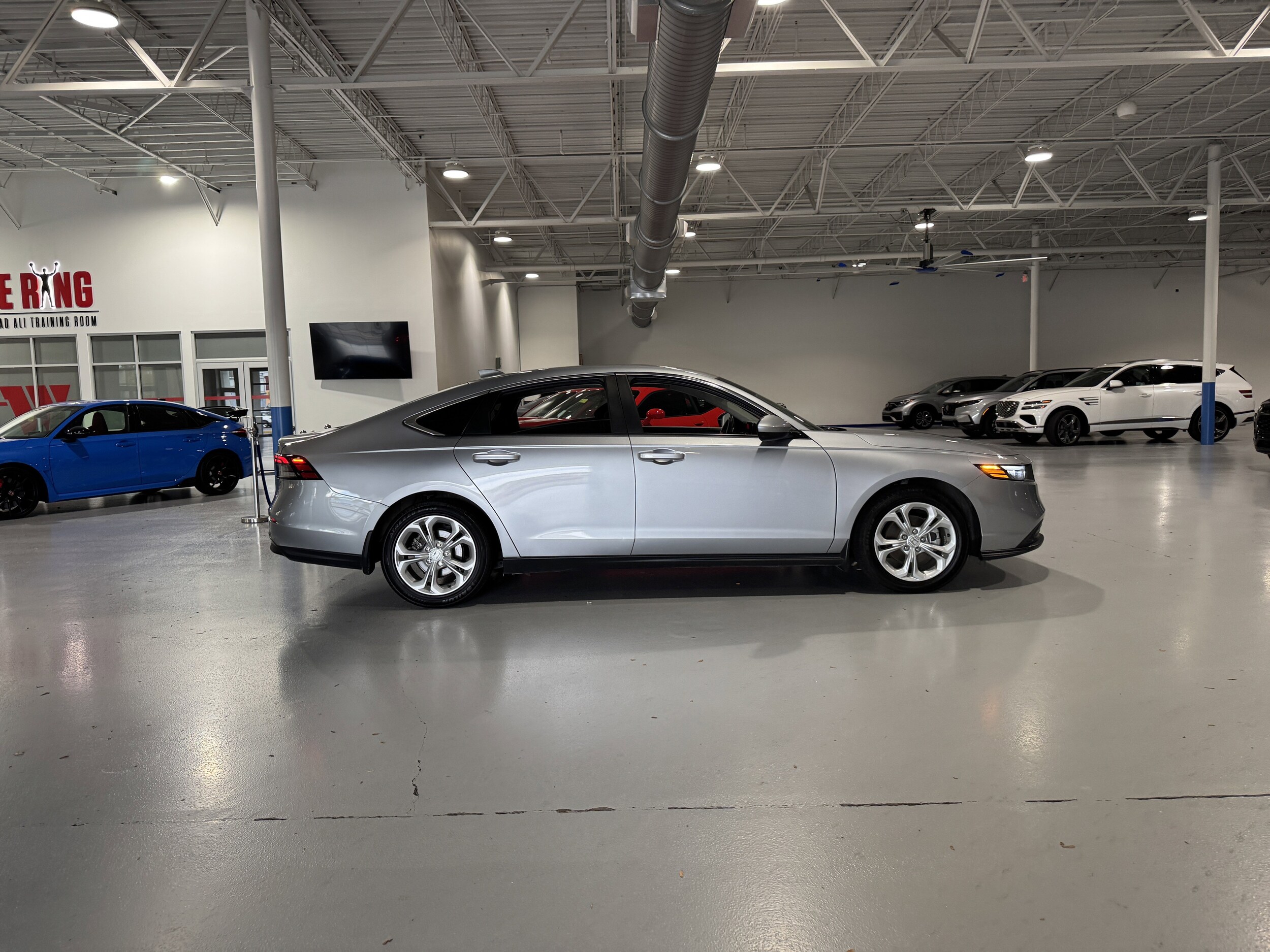 2023 Honda Accord LX photo 3