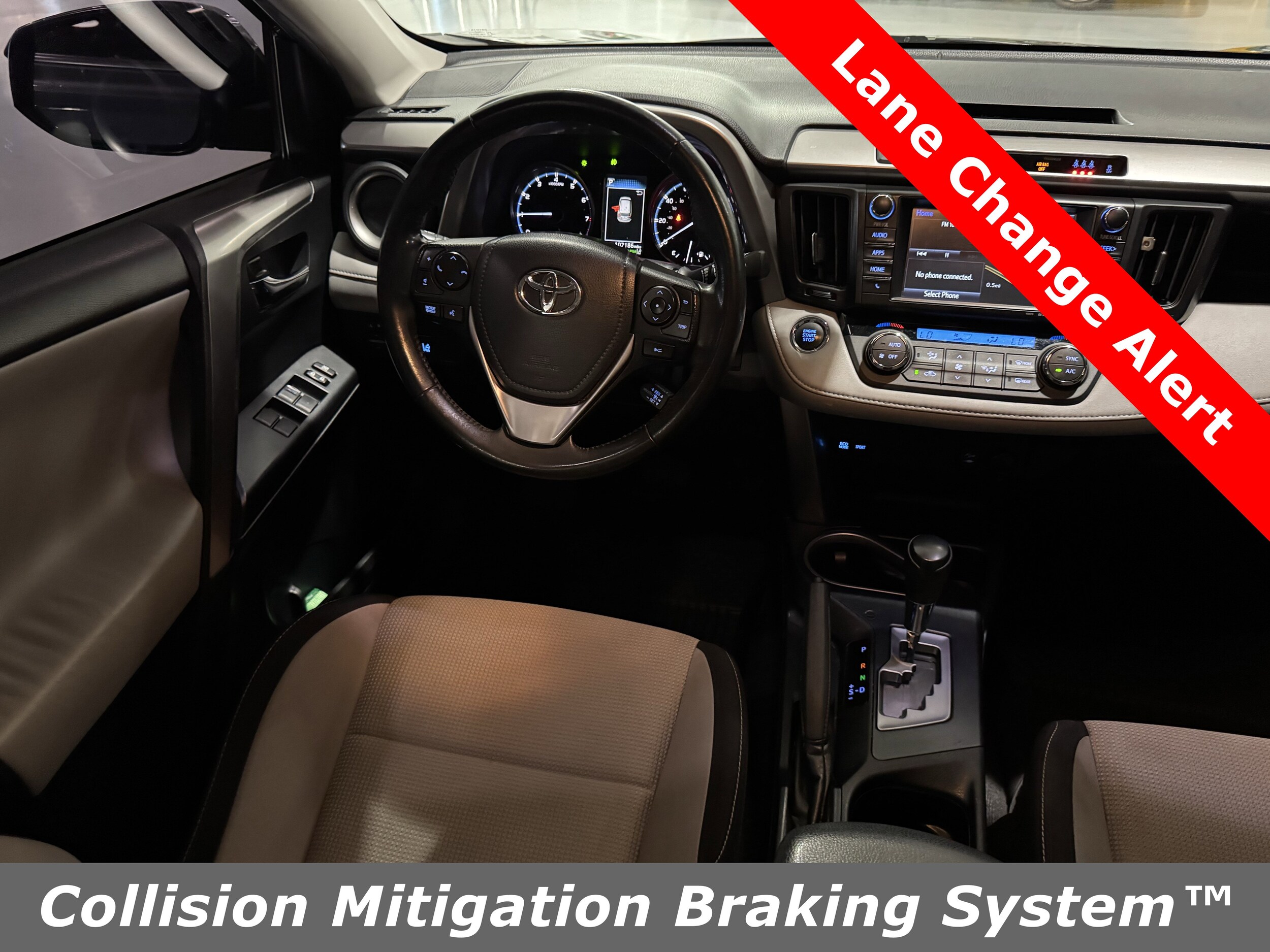2017 Toyota RAV4 XLE photo 4