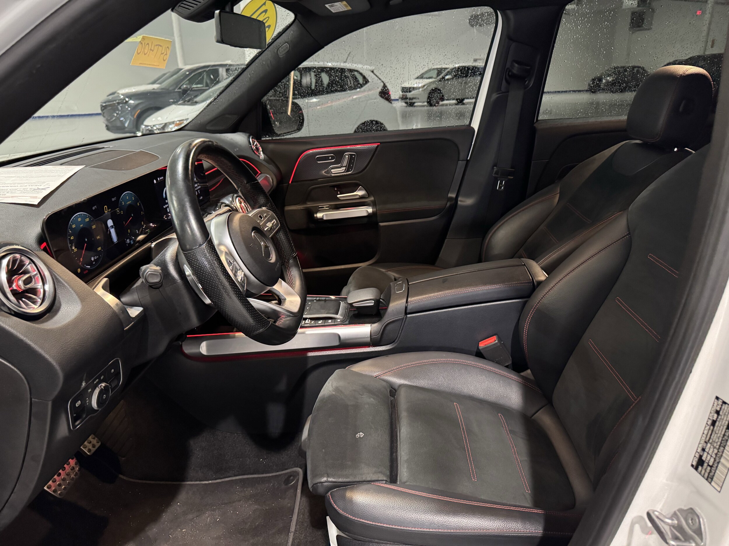 2021 Mercedes Benz GLB 250 4MATIC photo 3