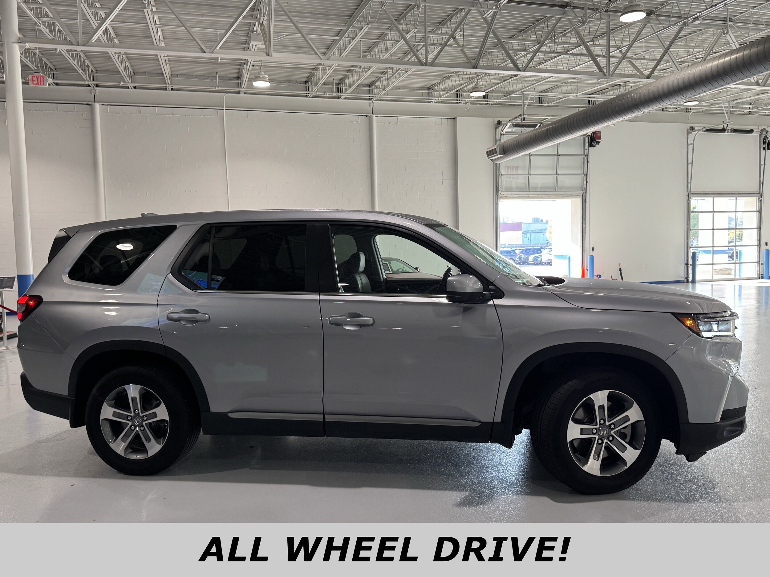 2025 Honda Pilot EX-L photo 2
