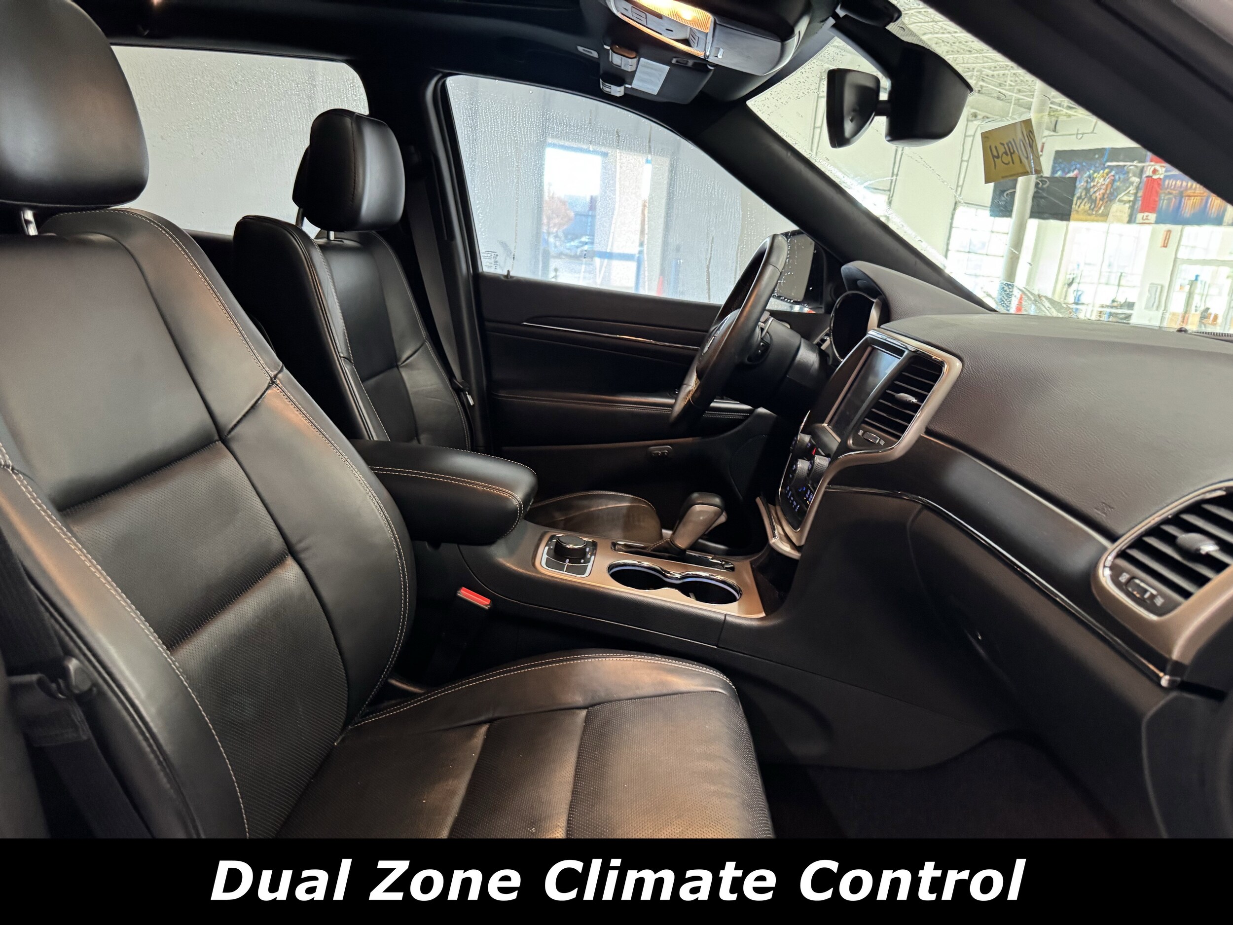 2017 Jeep Grand Cherokee Limited photo 4