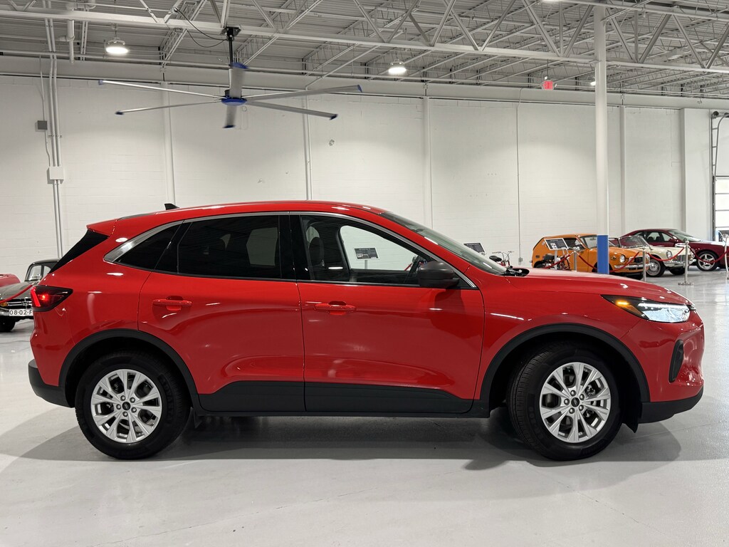 Used 2024 Ford Escape Active FWD SUV
