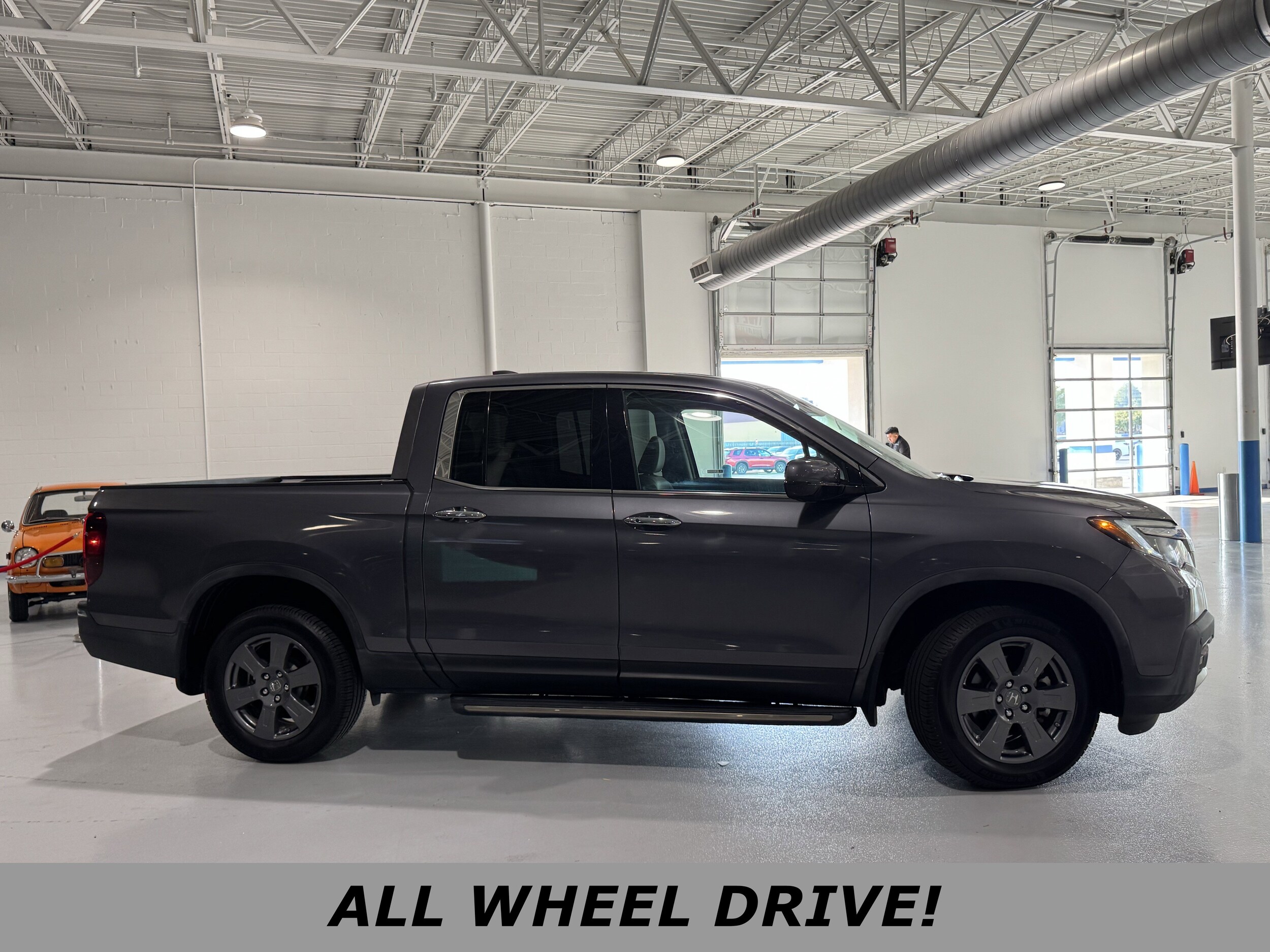 2020 Honda Ridgeline RTL-E photo 2