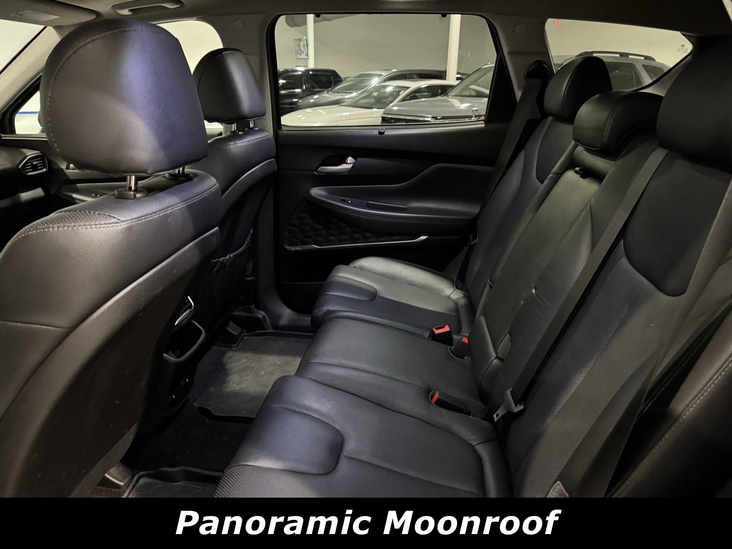 2020 Hyundai Santa Fe SEL photo 4