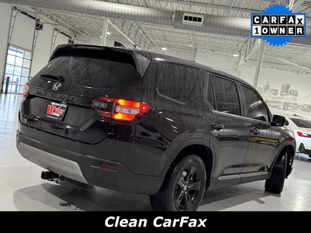 Used 2024 Honda Pilot EX-L 7 Passenger 2WD SUV