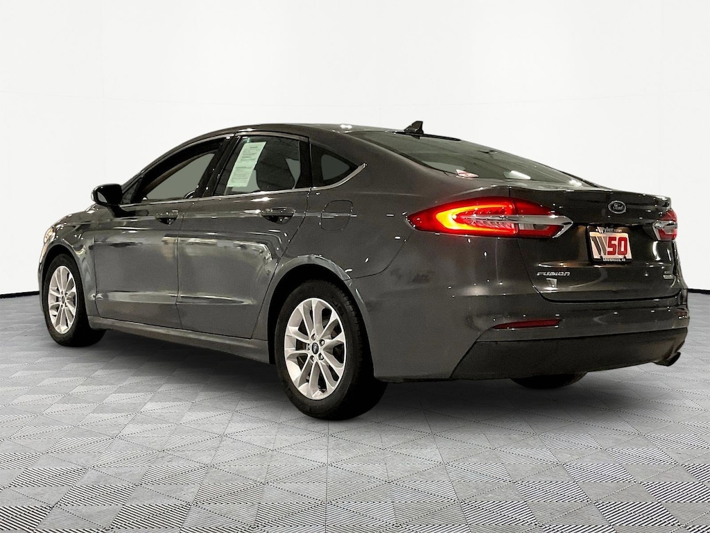 Used 2020 Ford Fusion SE FWD Sedan