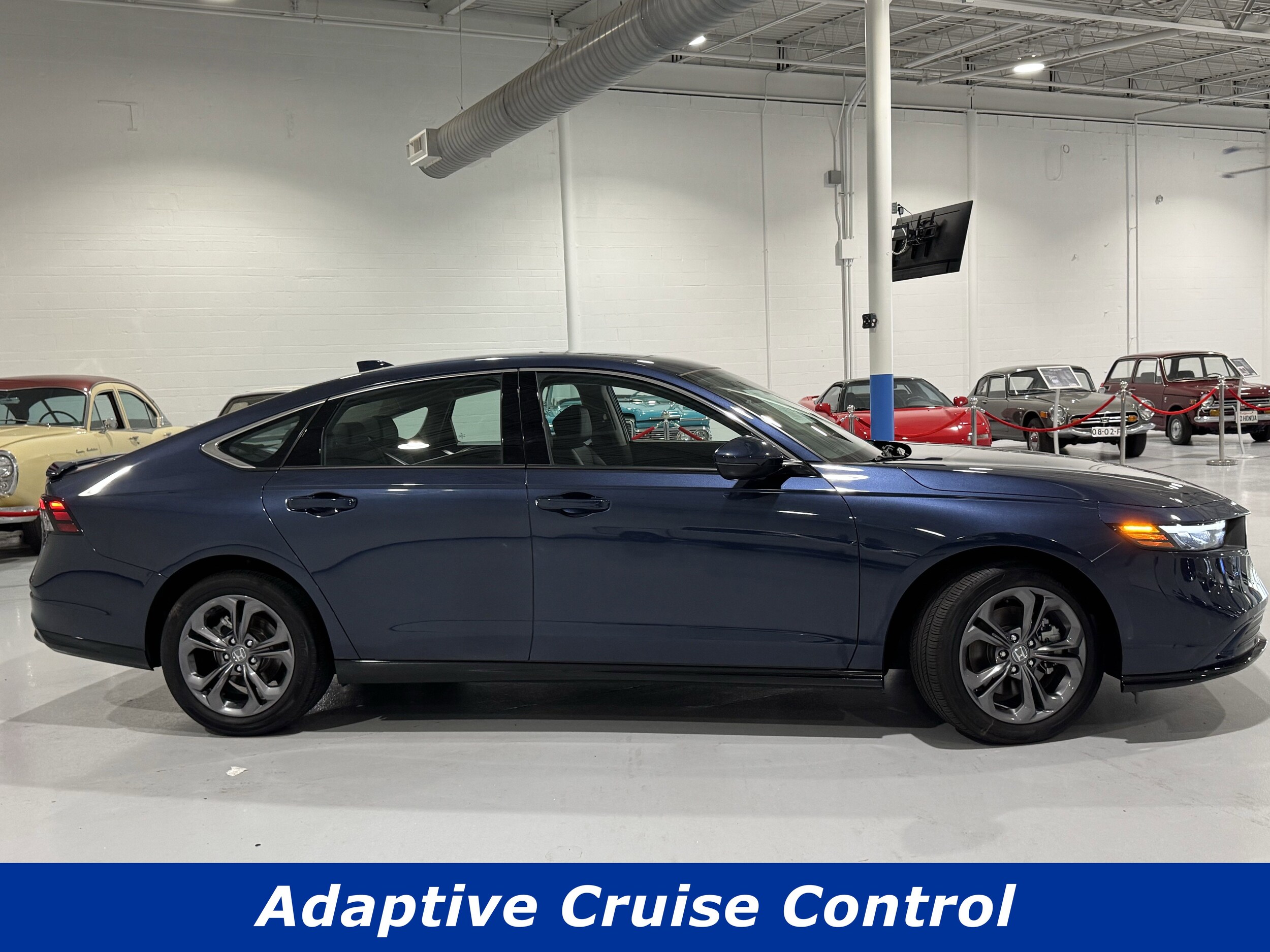 2025 Honda Accord Hybrid EX-L photo 2