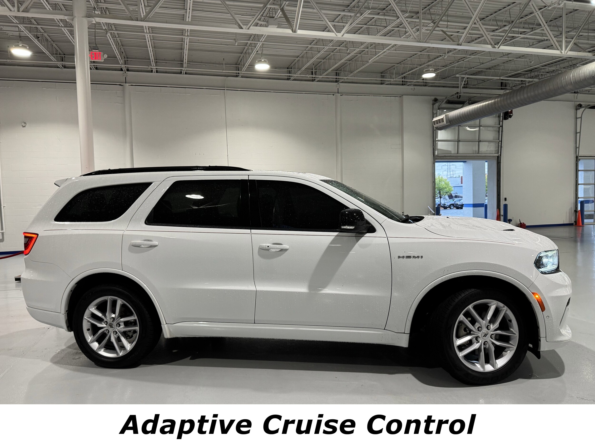 2023 Dodge Durango R/T Plus photo 2