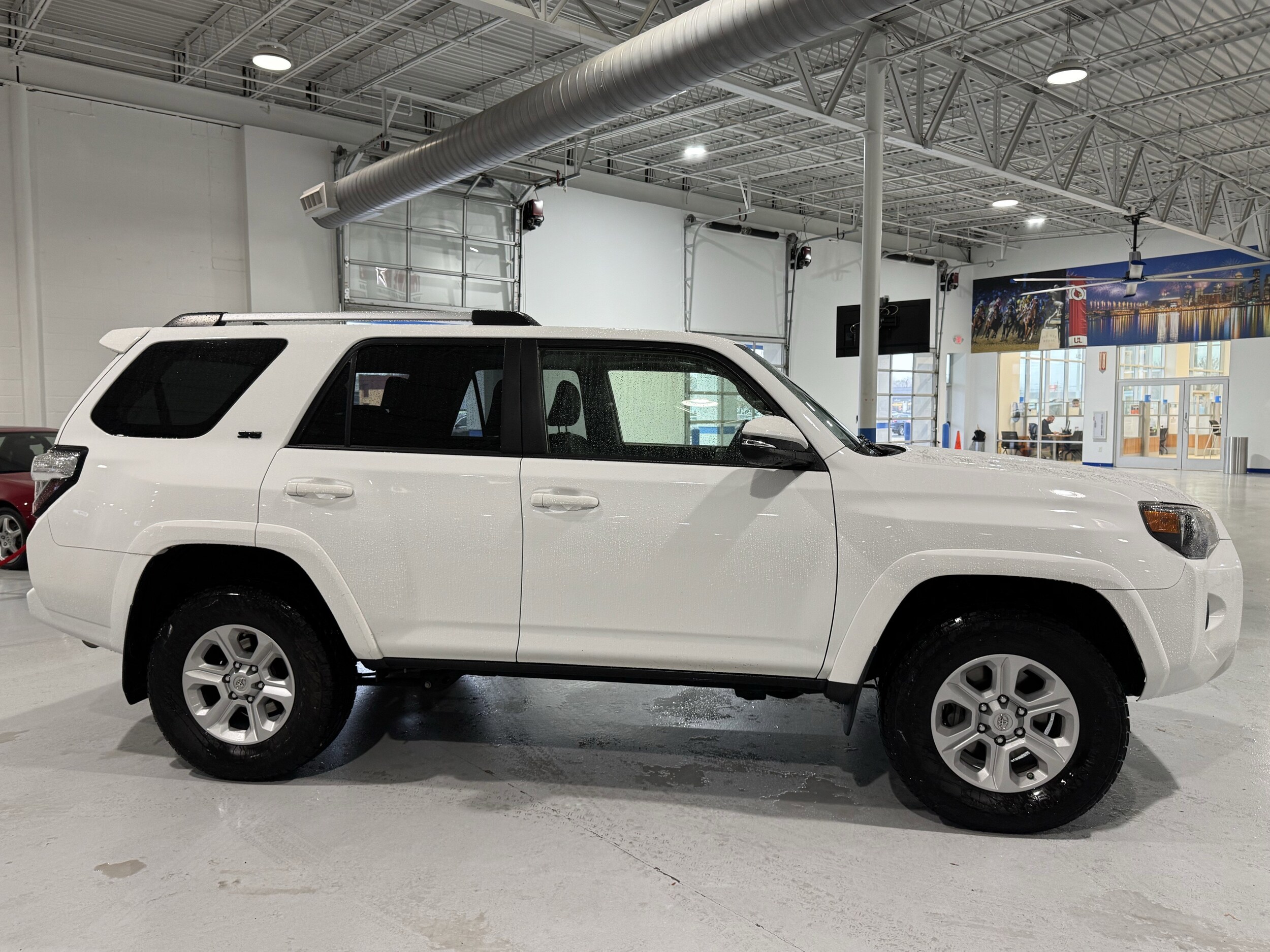 2021 Toyota 4Runner SR5 Premium 4WD photo 2