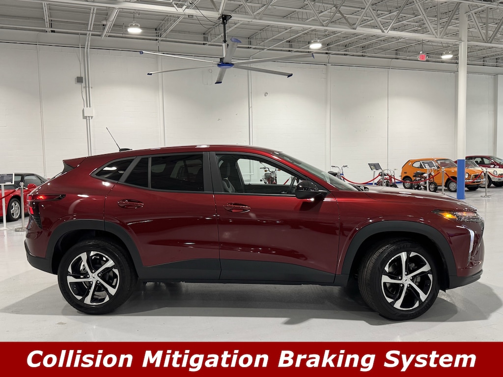 Used 2024 Chevrolet Trax FWD 4dr 1RS SUV