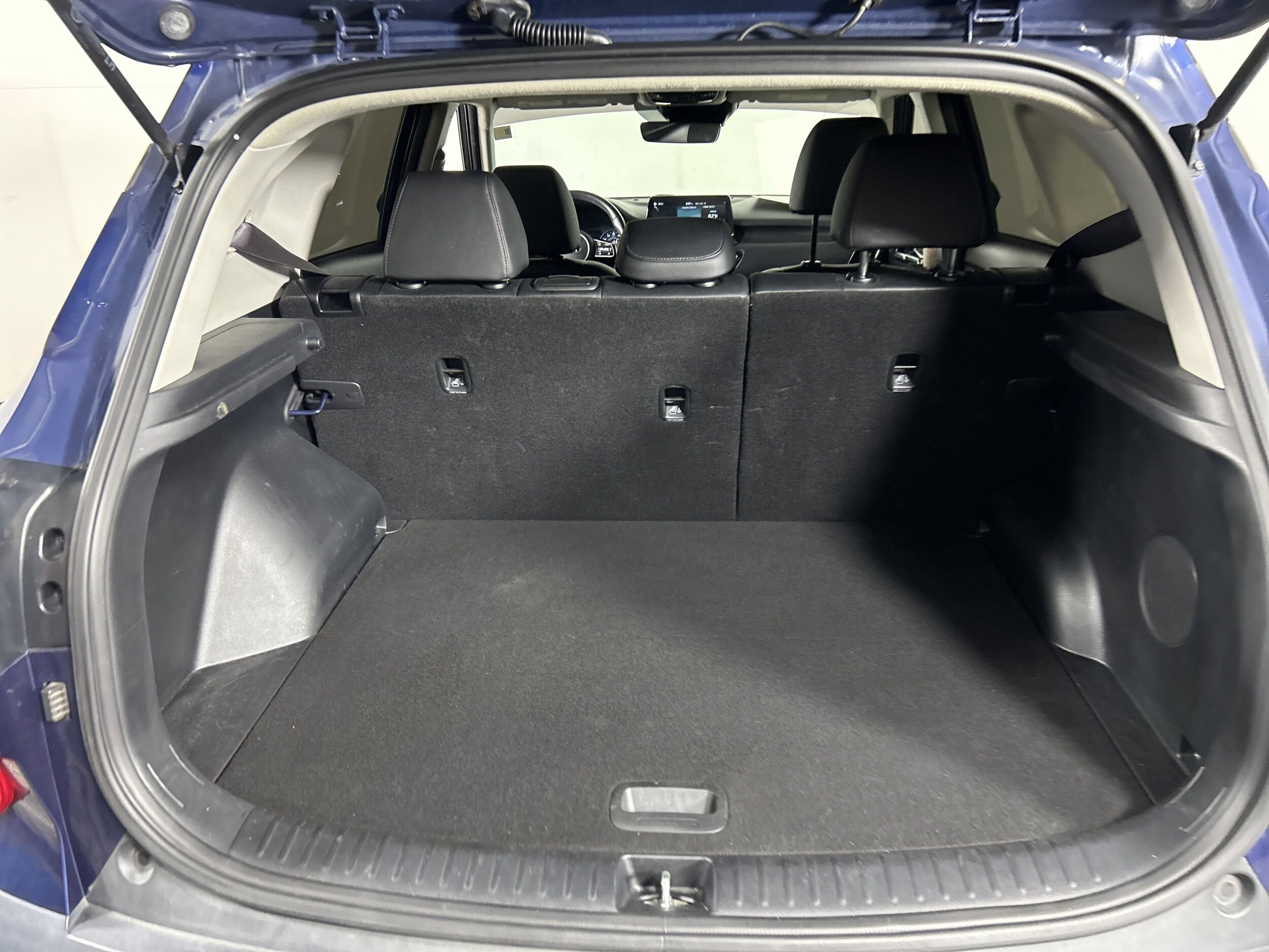 2021 Kia Seltos SX photo 3