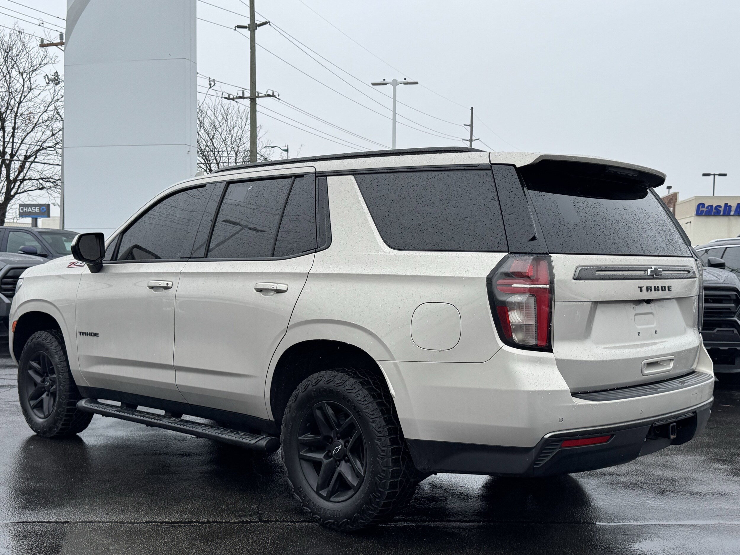 2021 Chevrolet Tahoe Z71 photo 2