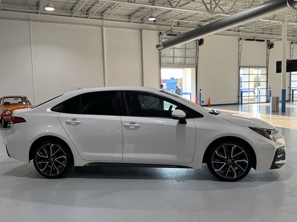 Used 2020 Toyota Corolla SE CVT Sedan