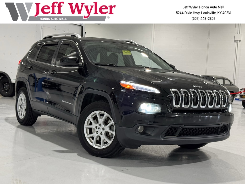 Used 2018 Jeep Cherokee Latitude 4x4 SUV