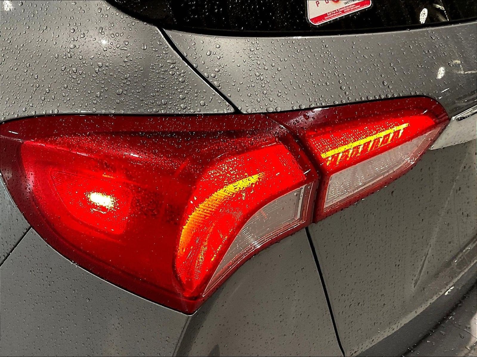 2020 Buick Envision Essence - Photo 25