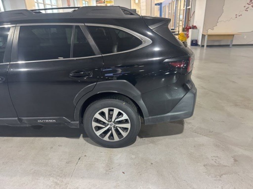Used 2023 Subaru Outback Premium CVT SUV