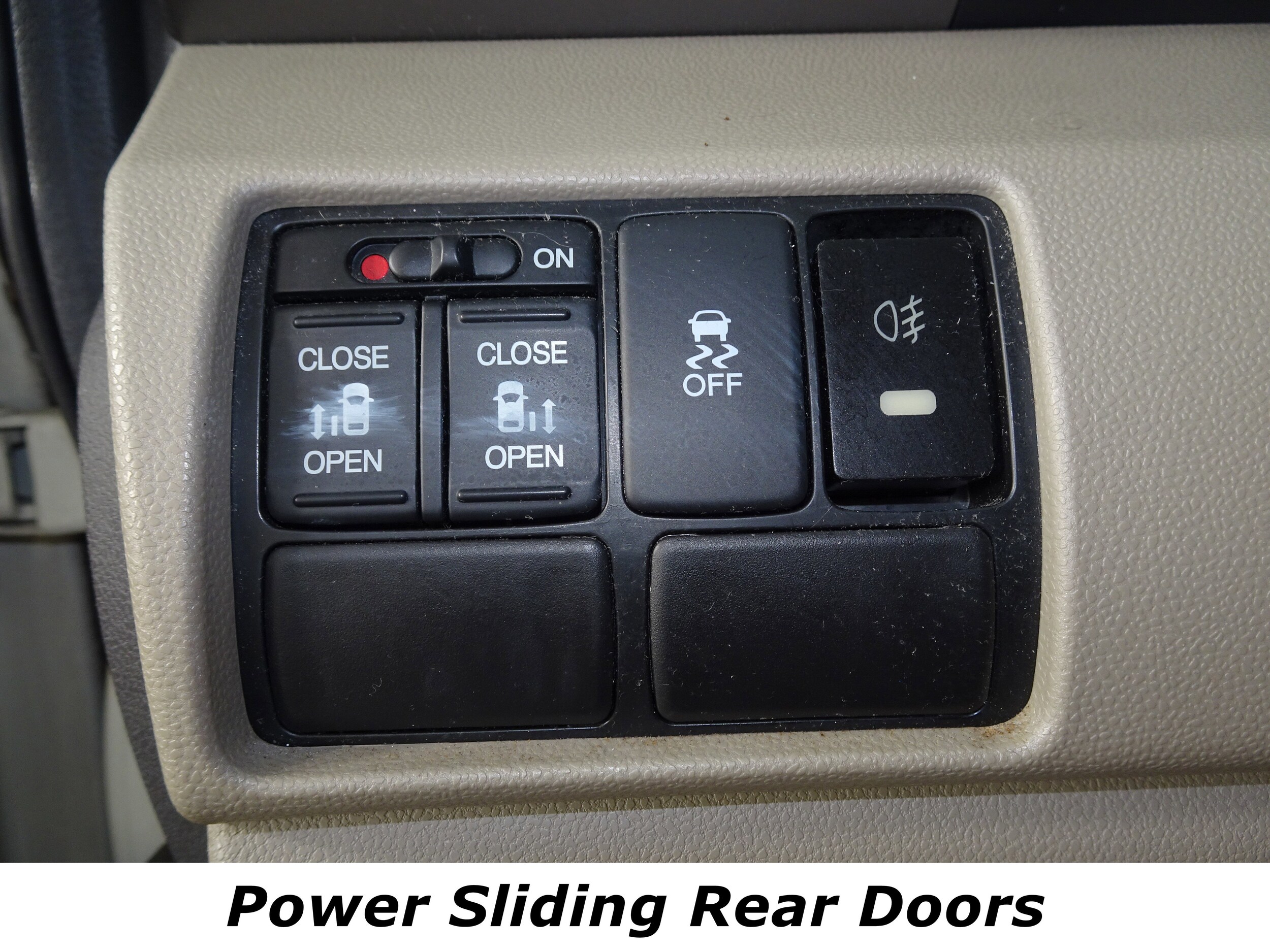 2014 Honda Odyssey EX photo 4