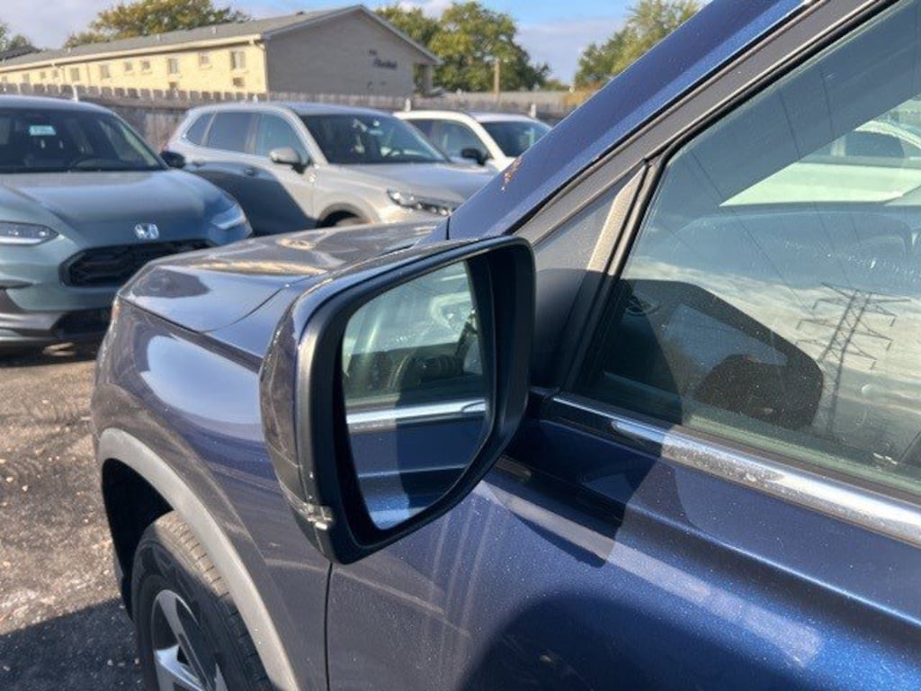 Used 2023 Honda Pilot EX-L 8 Passenger 2WD SUV