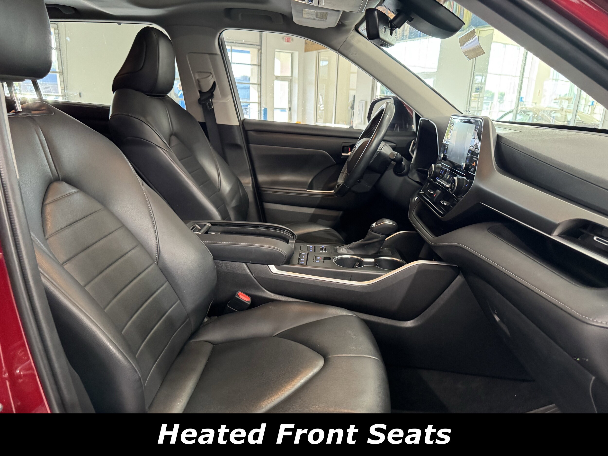 2020 Toyota Highlander XLE photo 4