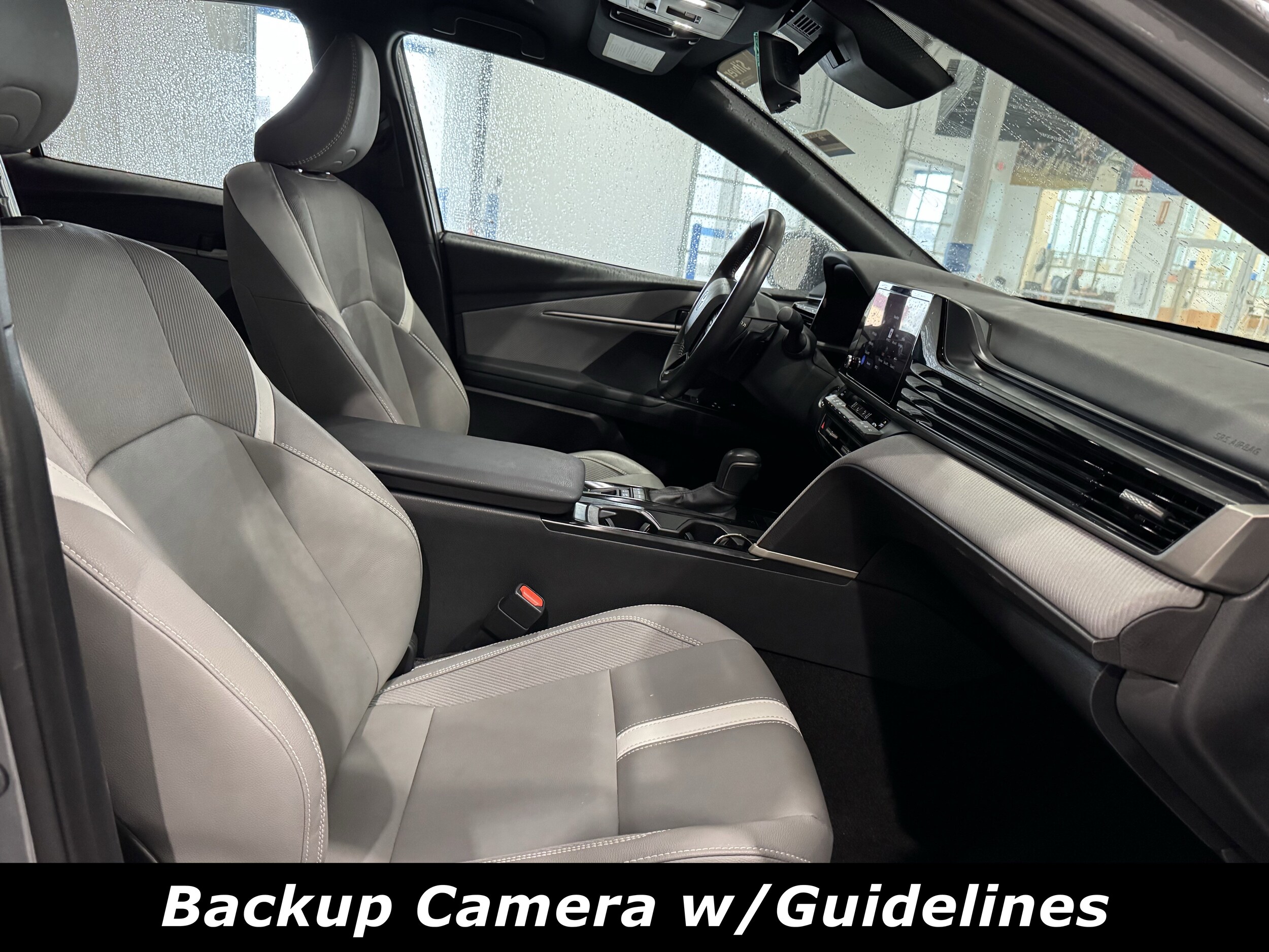 2025 Toyota Camry SE photo 4