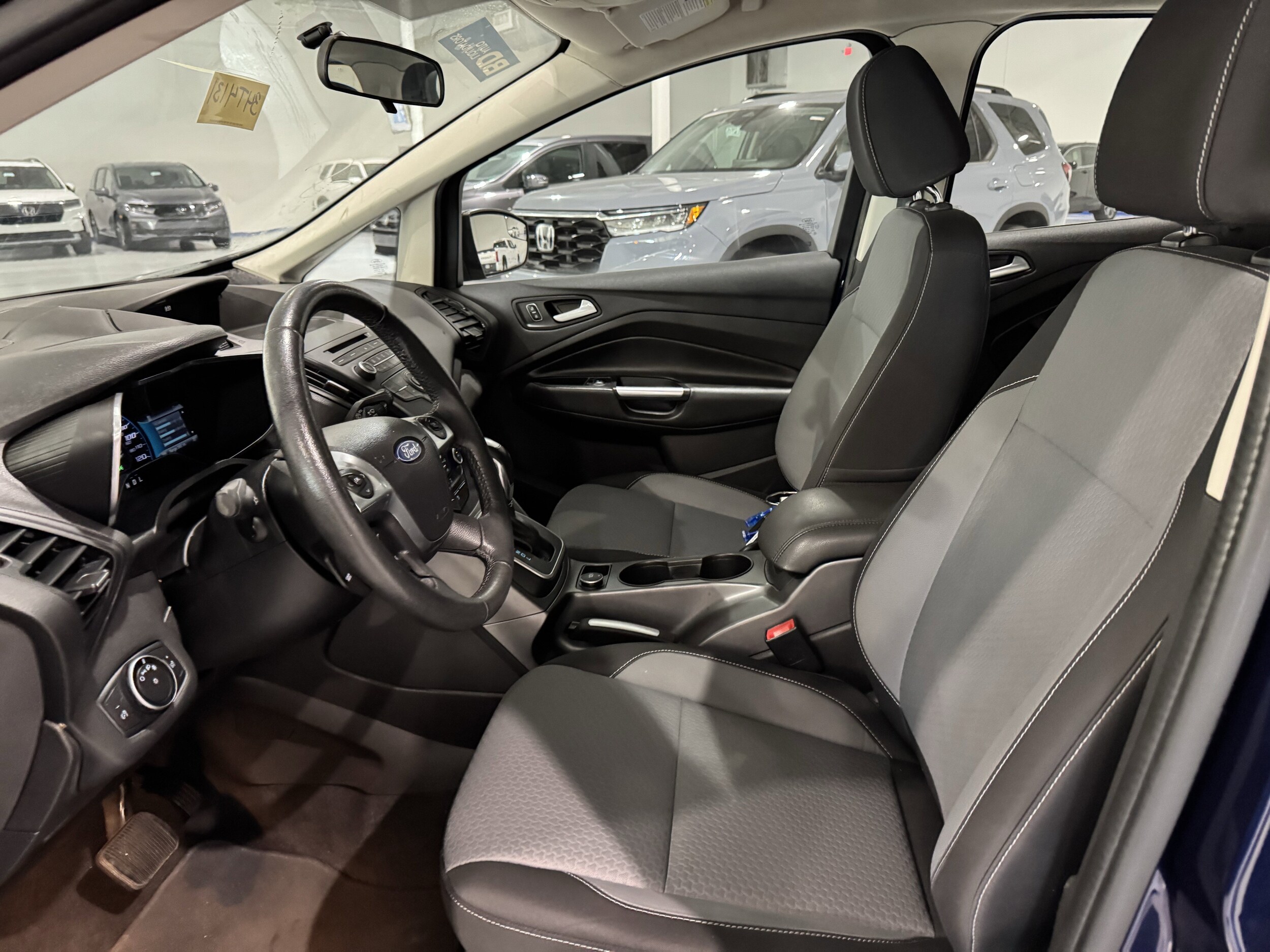 2017 Ford C-Max Hybrid SE photo 4