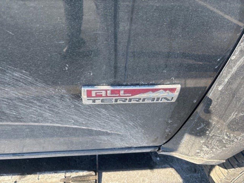 Used 2019 GMC Canyon 4WD Ext Cab 128.3 All Terrain w/Leather Truck Extended Cab