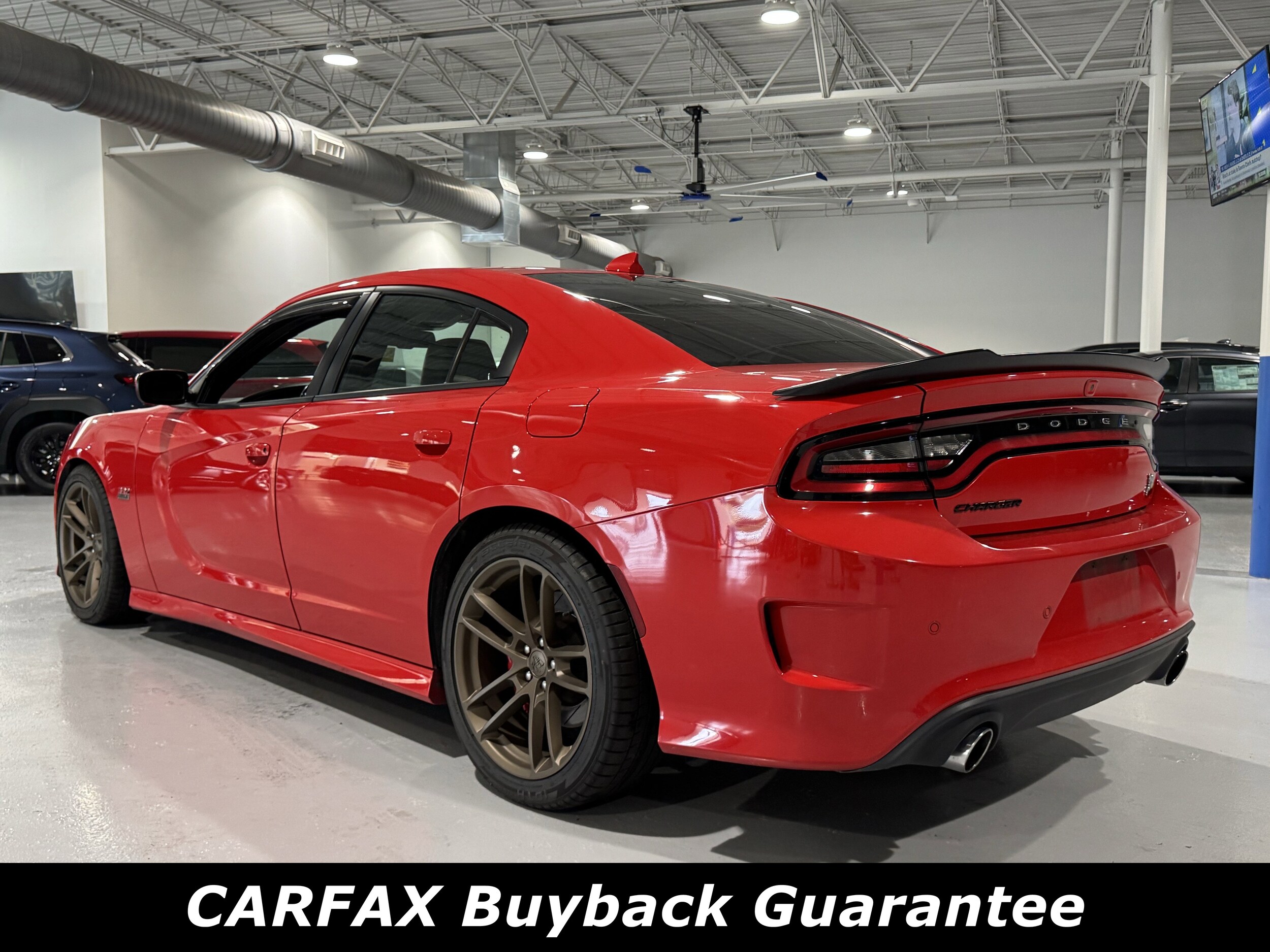 2019 Dodge Charger Scat Pack photo 2