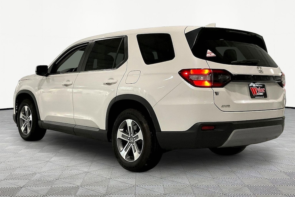Used 2025 Honda Pilot EX-L AWD SUV